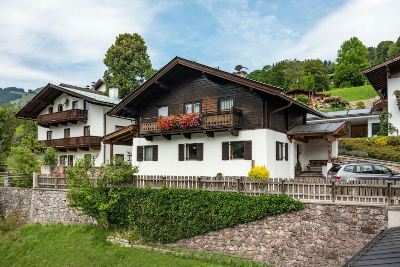 Ferienhaus Bachler Бріксен-ім-Тале Екстер'єр фото