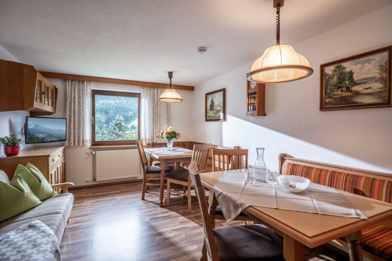 Ferienhaus Bachler Бріксен-ім-Тале Екстер'єр фото
